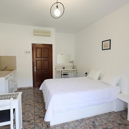 Aphroditi Hotel Lipsi Extérieur photo